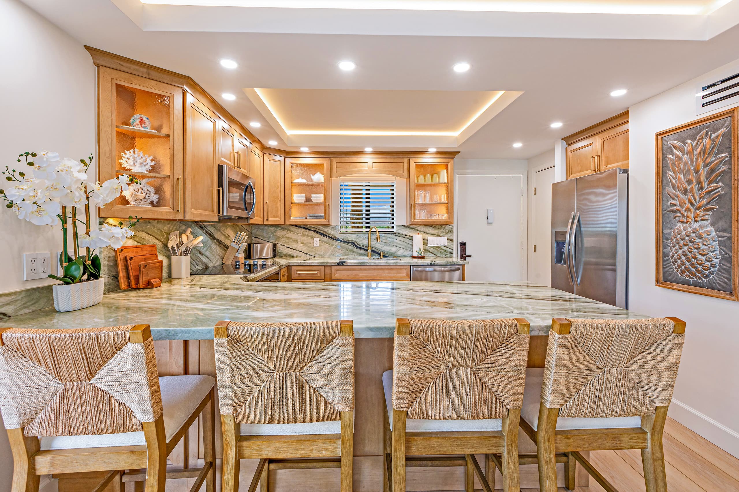 Unapologetic Oceanfront Luxury with 1,000-SF Lanai - Image 7