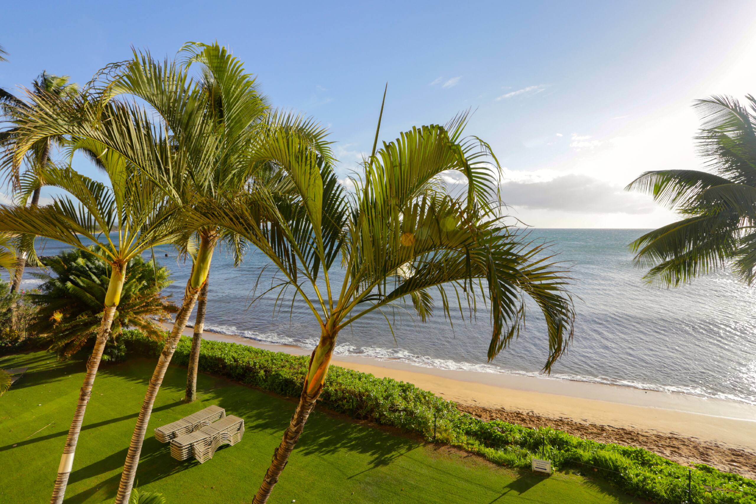 Unapologetic Oceanfront Luxury with 1,000-SF Lanai - Image 34