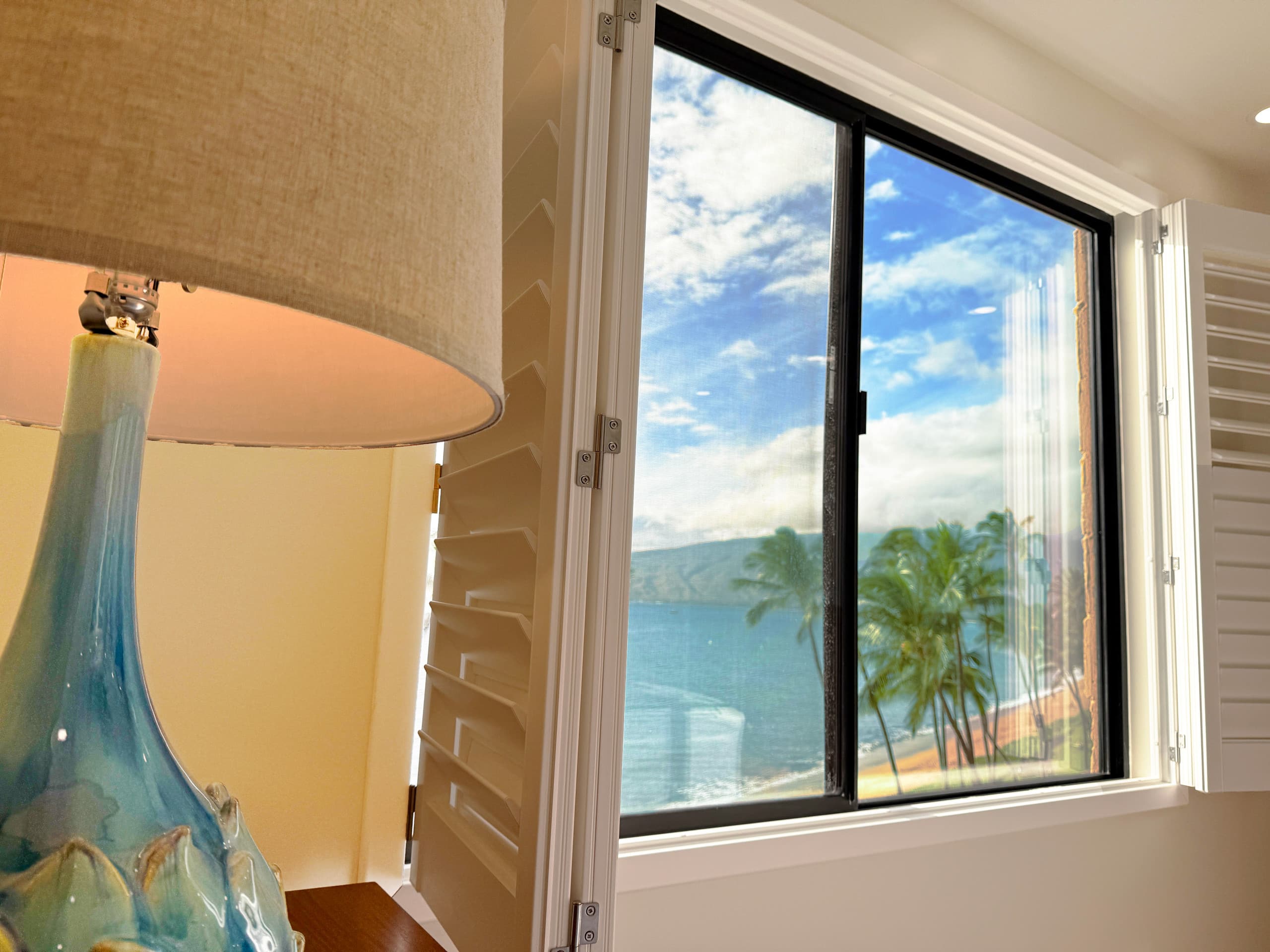Unapologetic Oceanfront Luxury with 1,000-SF Lanai - Image 18
