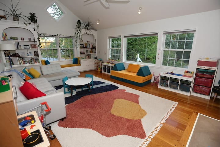 Large Family House - 14 Mins From Wc Matches! - パターソン, NJ