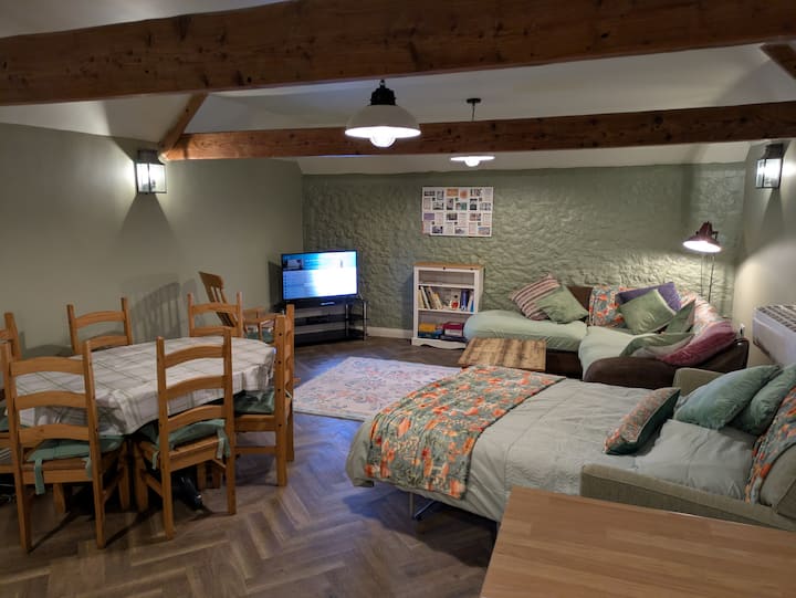 Historic Unique Snettisham Watermill: Pets Welcome - Norfolk