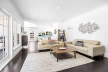 St Ives - 44 Kenthurst Rd