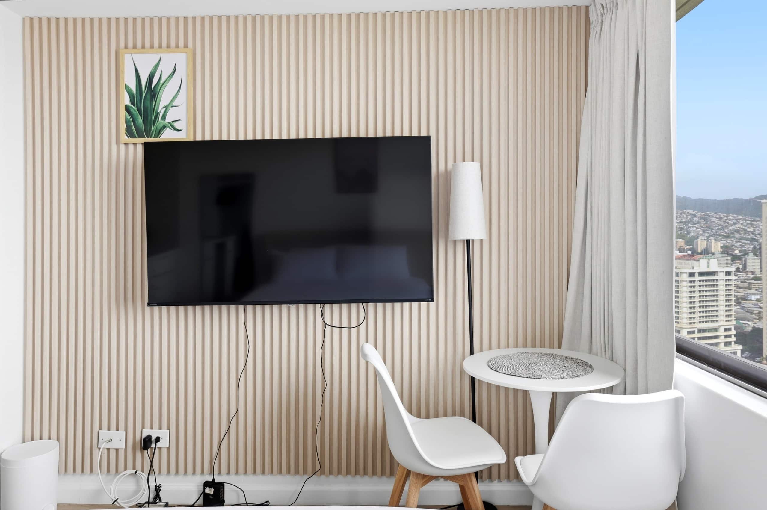 [New] Ocean View 2 bedroom 2 bath in Waikiki - Photo 13