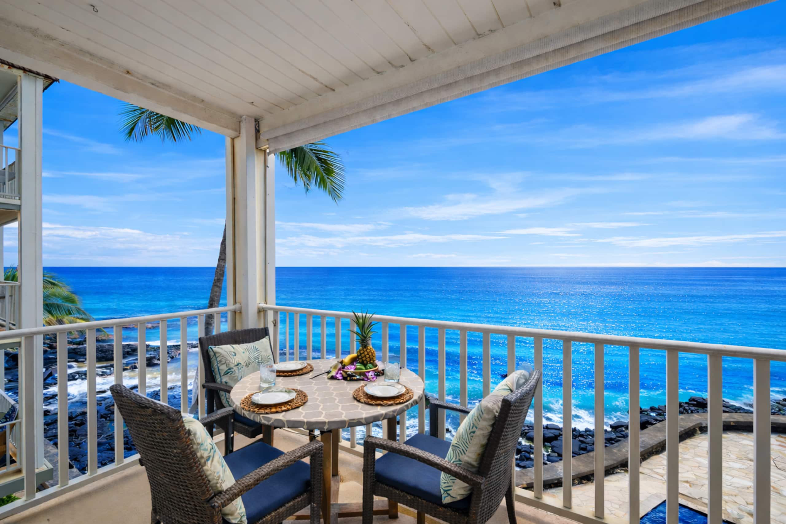 Condo in Kailua-Kona · ★4.93 · 1 bedroom · 2 beds · 1 bath - Image 21