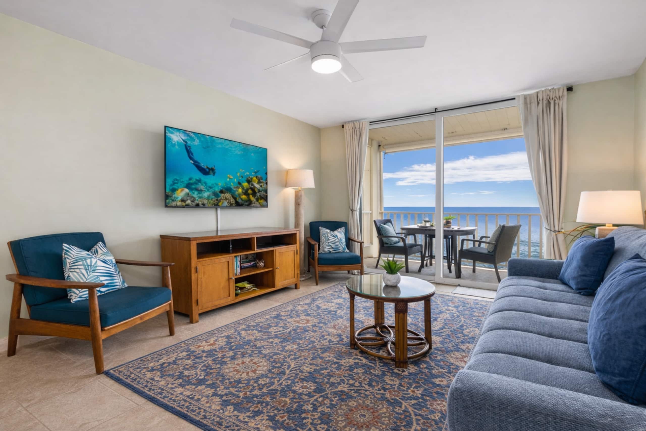 Condo in Kailua-Kona · ★4.93 · 1 bedroom · 2 beds · 1 bath - Image 2