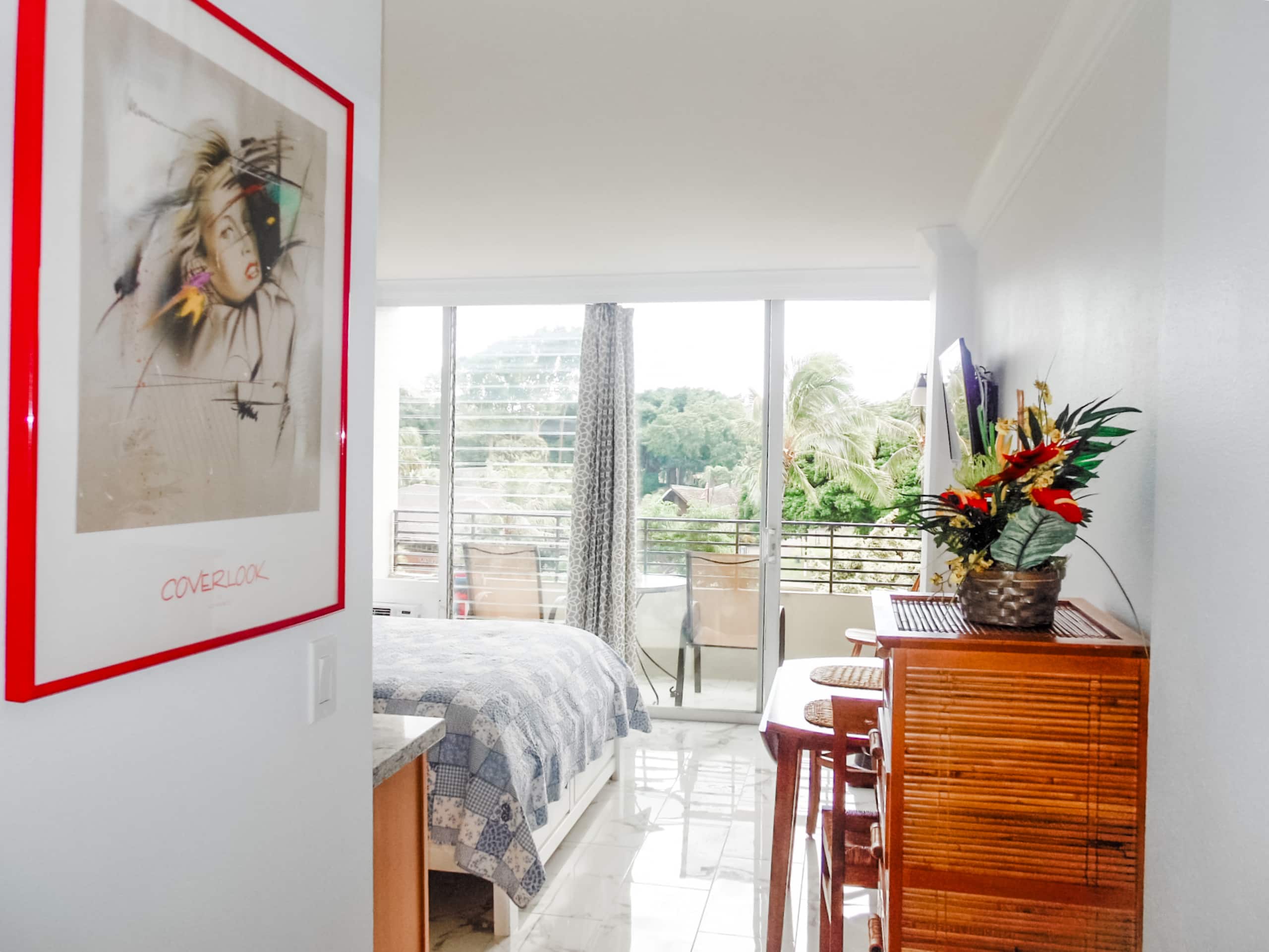 Condo in Honolulu · ★4.74 · 1 bedroom · 1 bed · 1 bath - Image 3
