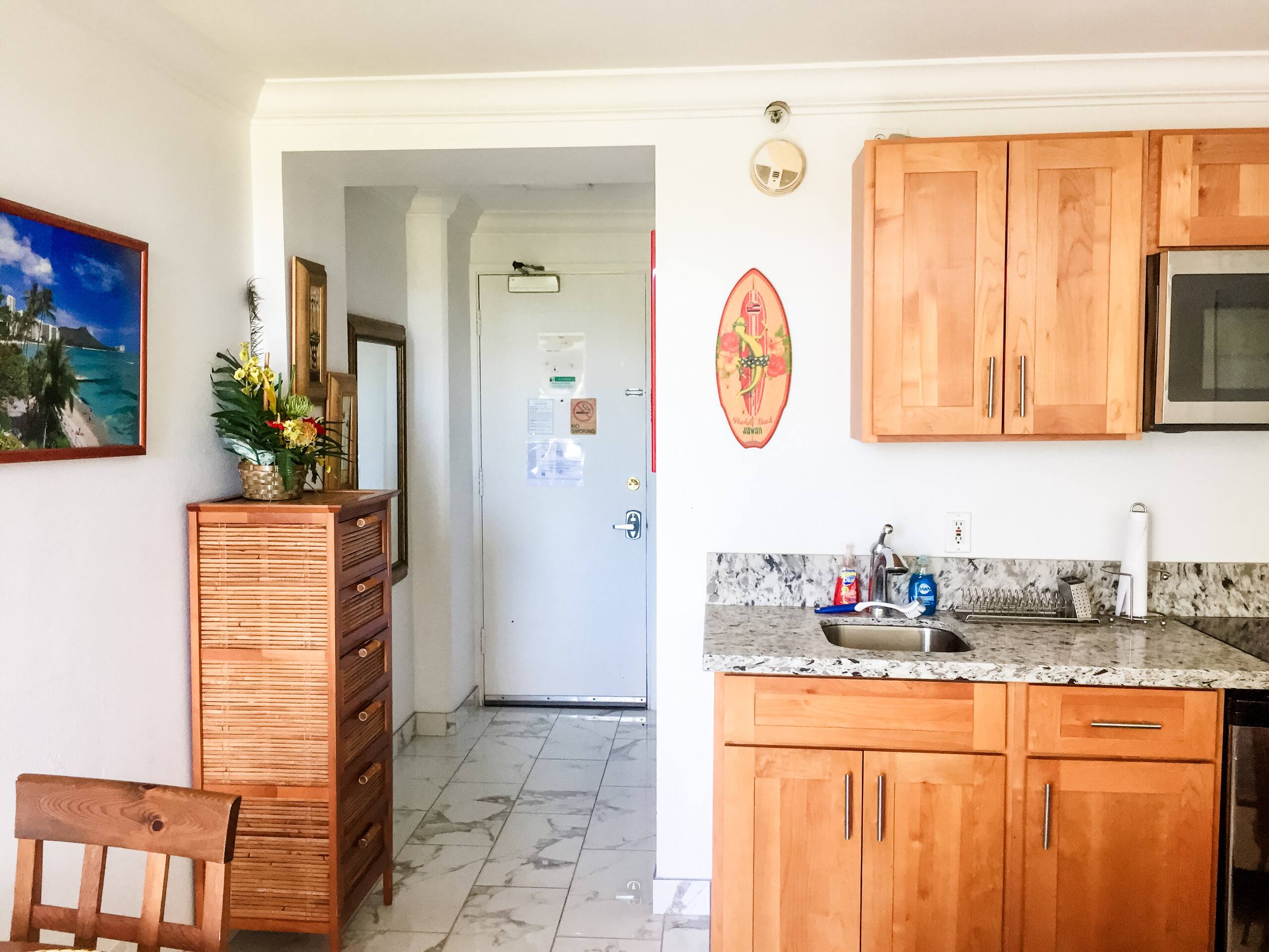 Condo in Honolulu · ★4.74 · 1 bedroom · 1 bed · 1 bath - Image 5