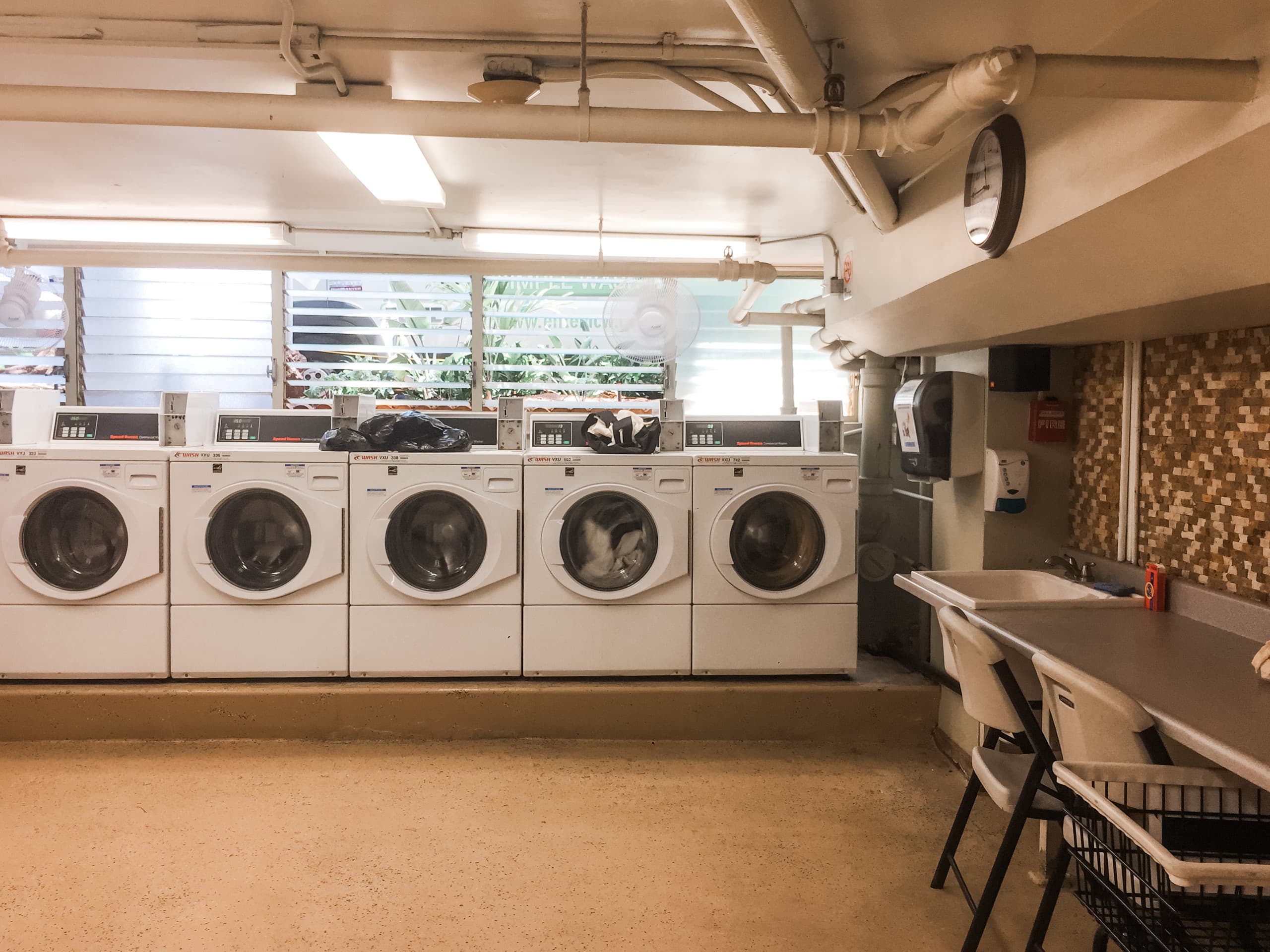 Condo in Honolulu · ★4.74 · 1 bedroom · 1 bed · 1 bath - Image 15