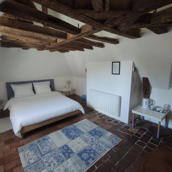 Le Relais Des Saints Pères - Chambre La Tour - Auxerre