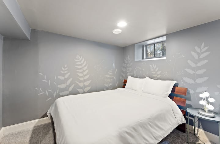 ห้องนอน 6 - ห้องใต้ดิน