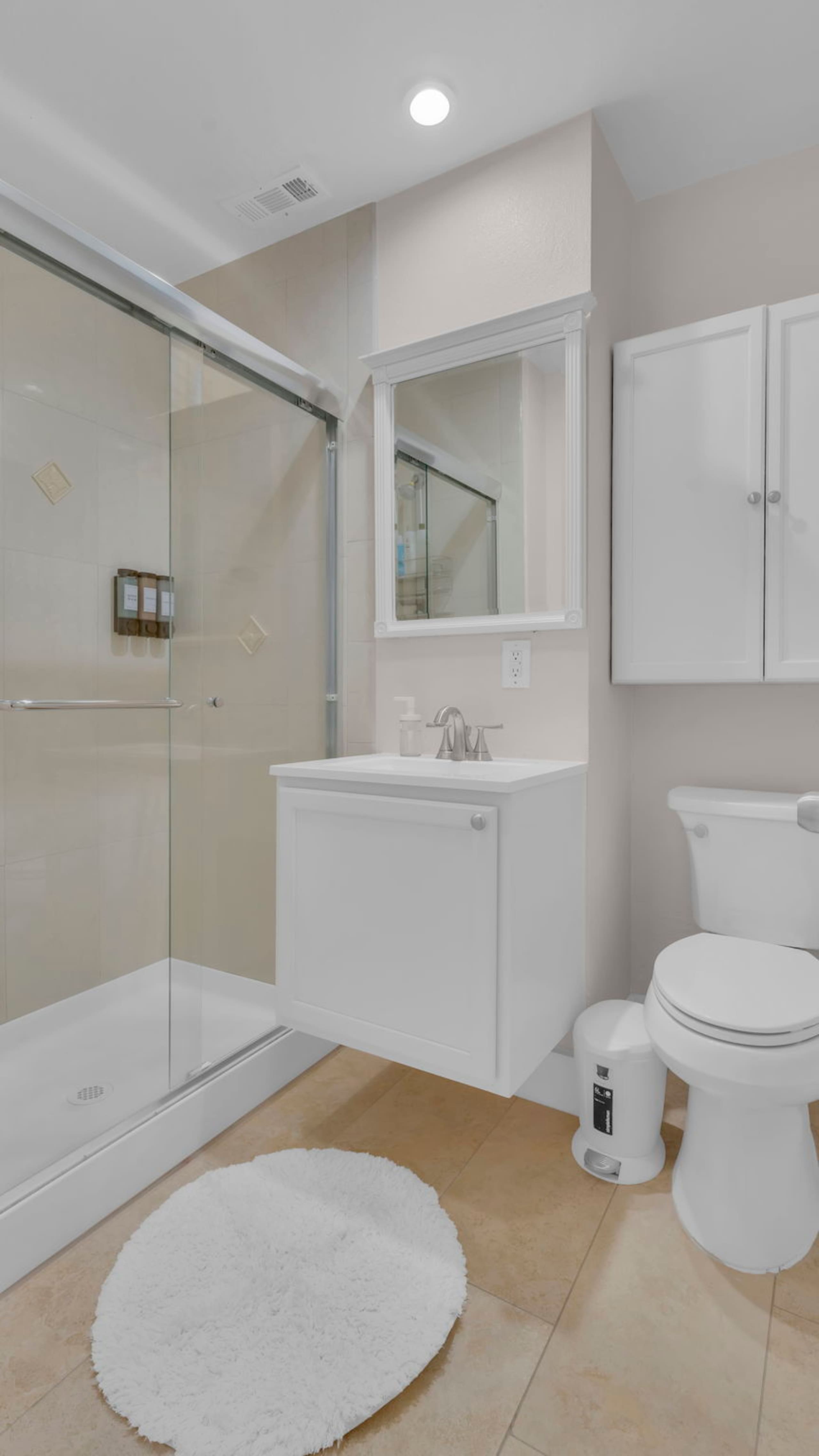 Home in San Francisco · ★4.93 · 5 bedrooms · 6 beds · 3 baths - Image 42