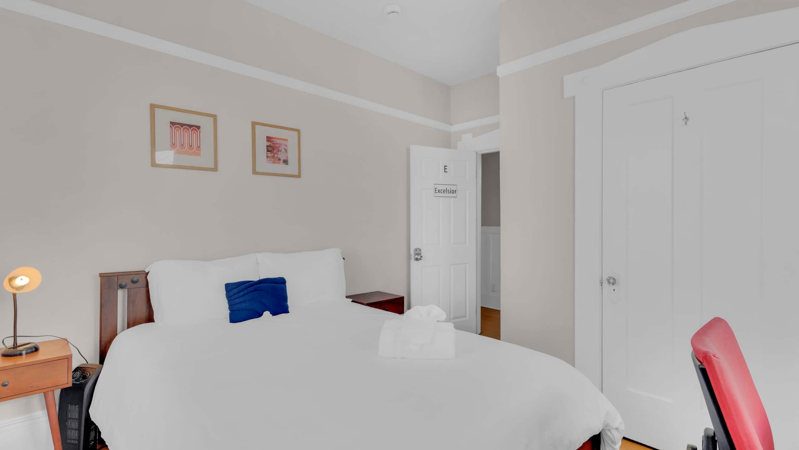 Home in San Francisco · ★4.93 · 5 bedrooms · 6 beds · 3 baths - Image 34