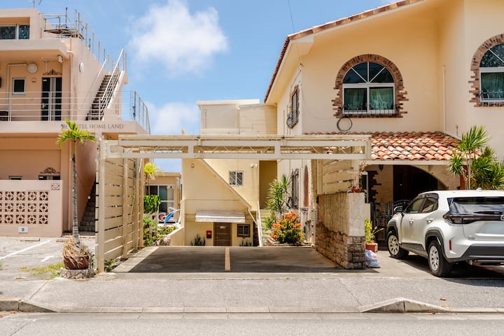 Ken's Beachfront Lodge: Free Kayak Rent - Apartments for Rent in