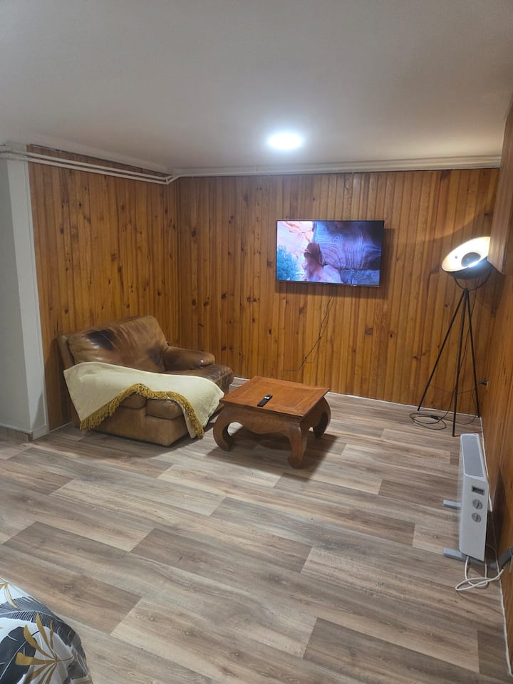Havre De Paix Indépendant Avec Jardin & 2 Chambres - Argenteuil