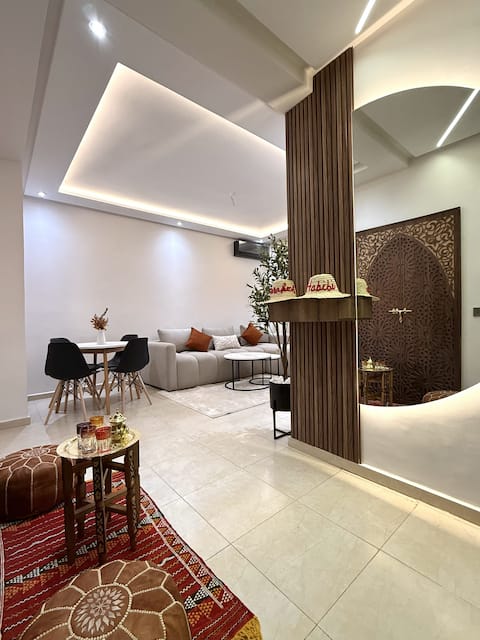 Popular Airbnb listing: Modern & quiet stay | 7 min from Gueliz in Arrondissement De Gueliz مقاطعة كليز