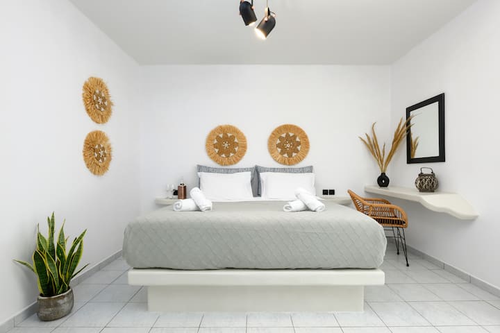 Deluxe Double Room 1st Floor - Naxos