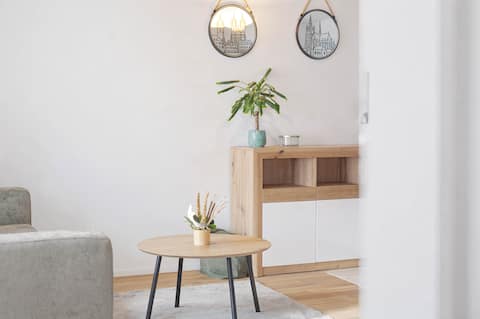 Popular Airbnb listing: Cosy apartment with terrace close to Prague Castle in Břevnov