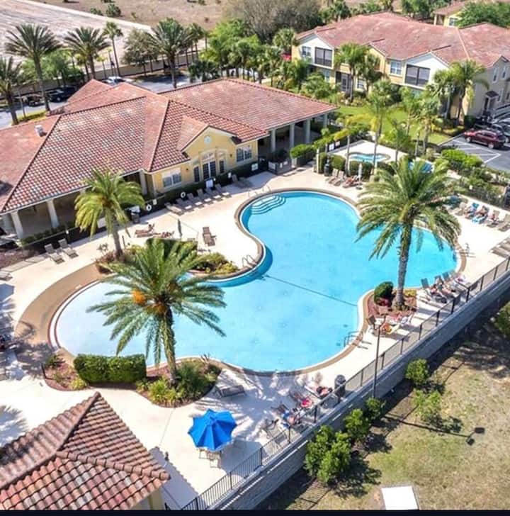 Near Disney & Epic Universe Private Condo - Celebration, FL
