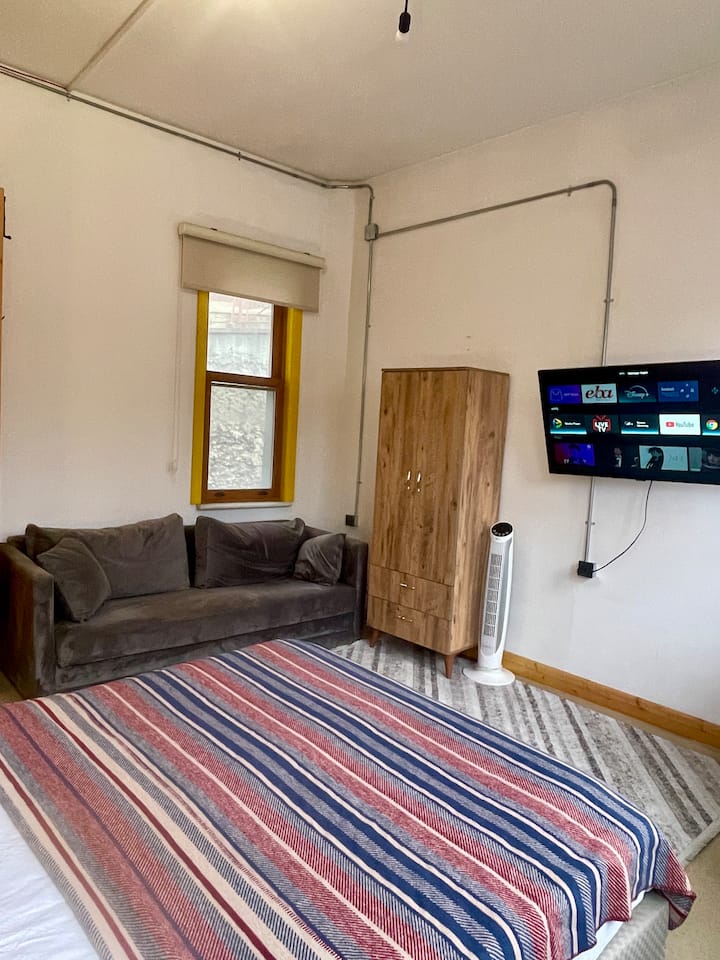 Georgeus Apartment In Historic  Building In Fener - Cihangir