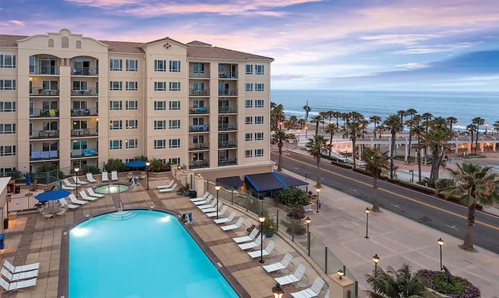 Deluxe 2bd In Oceanside Pier Resort - Oceanside, CA