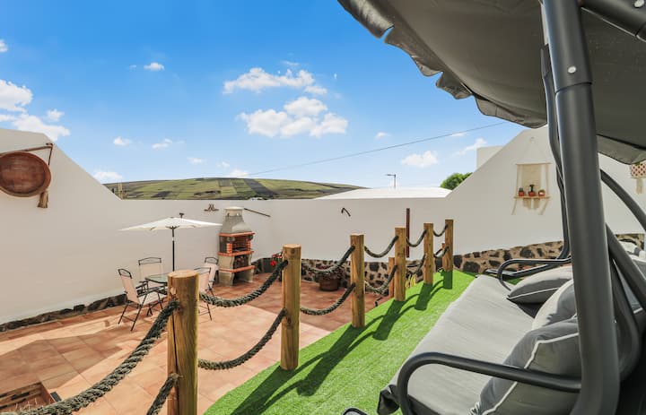 Lanzarote Bbq Terrace Escape - Lanzarote