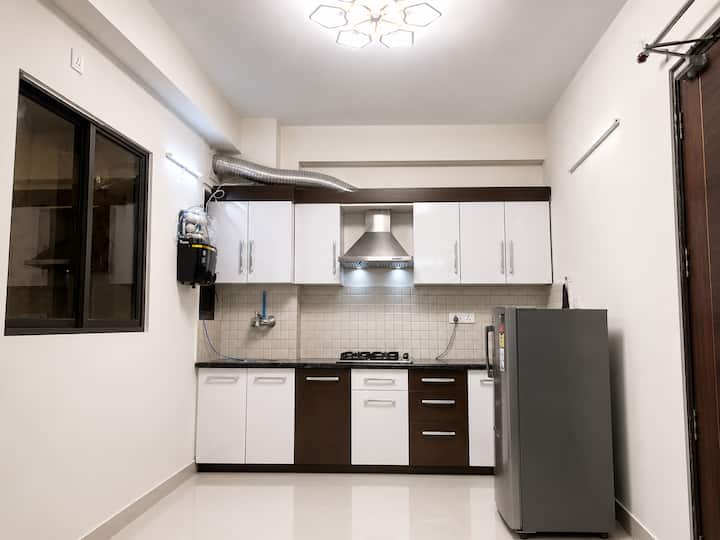 Vrinda Vaneshwari Kunj | 1 Bhk Near Prem Mandir - Vrindavan