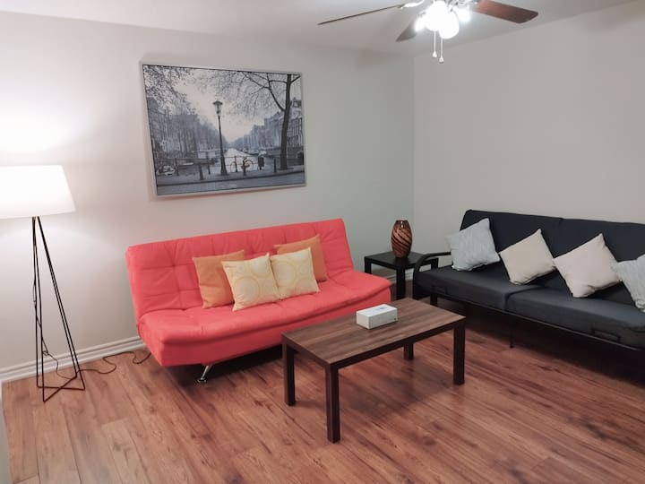 3 Bdr Treed Bungalow (Main Floor), Near Beach - Innisfil