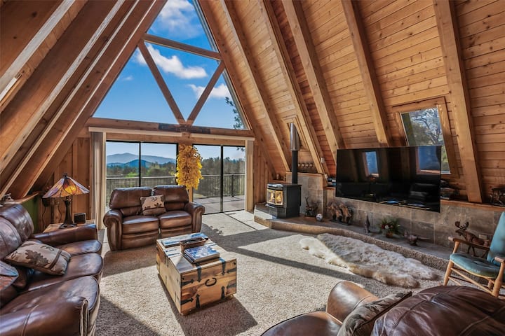 Peaceful 16 Acres - Hot Tub - Pikes Peak Views - Colorado