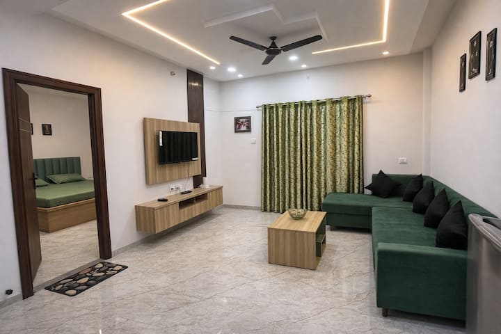 Metro Heaven | Romantic / Skyline Escape - Indore
