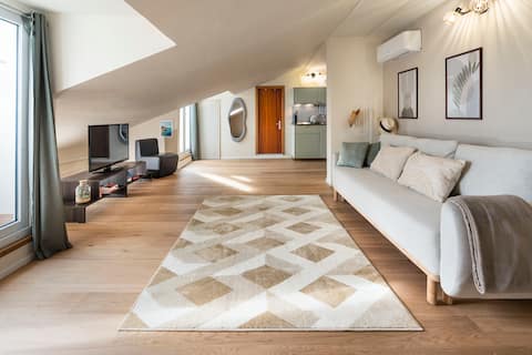 Top performing Airbnb: Il Nido Vista Mare - Panoramic Attic in Aci Castello