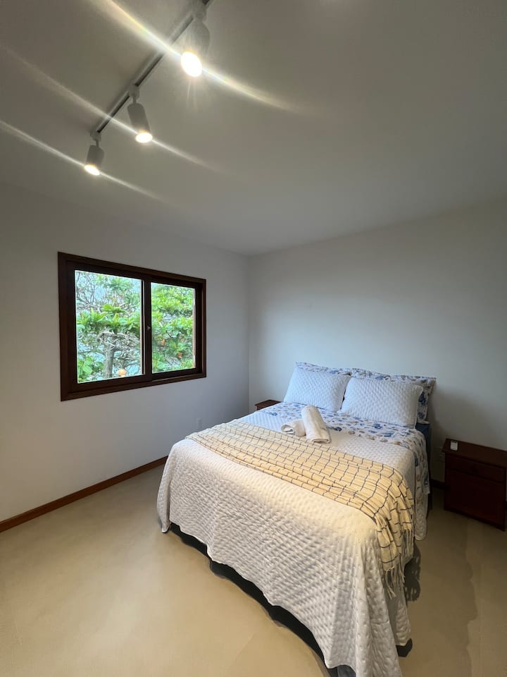 საძინებელი 4