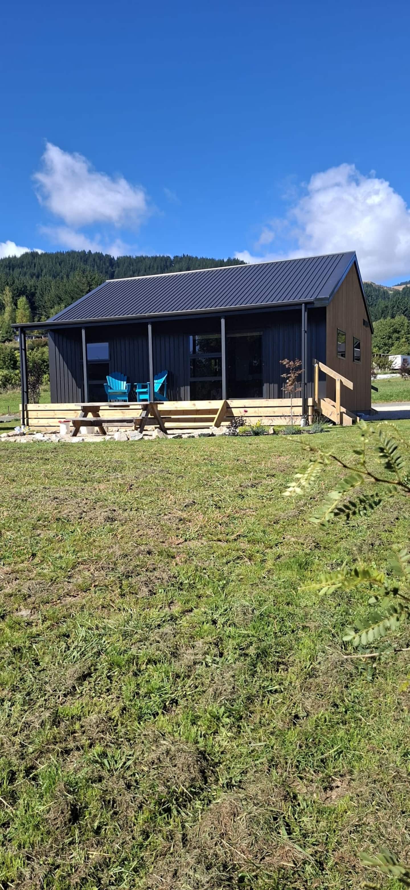The Ligar Bay, Modern Kiwi Bach, Calm Sea Bliss 5