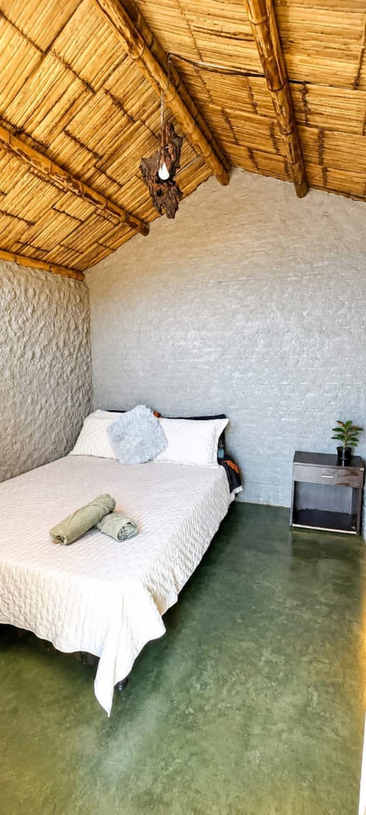 Cabaña Piedra Y Bambú 
Incluye Desayuno - Chía
