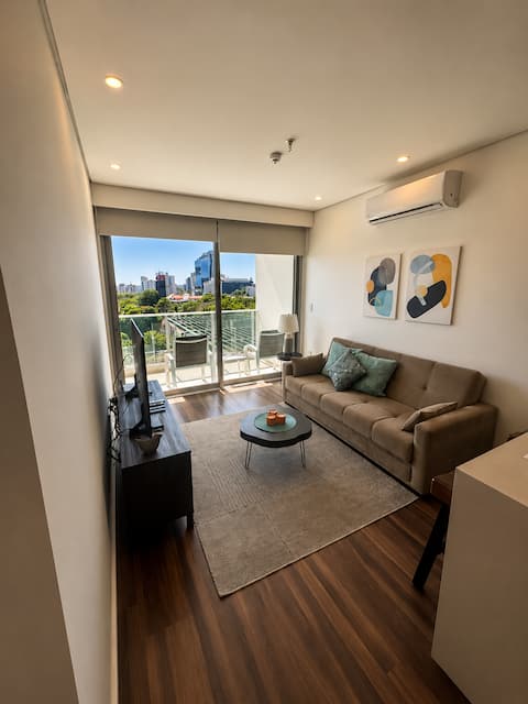 Beautiful apartment 100 meters from the Sun #HP503