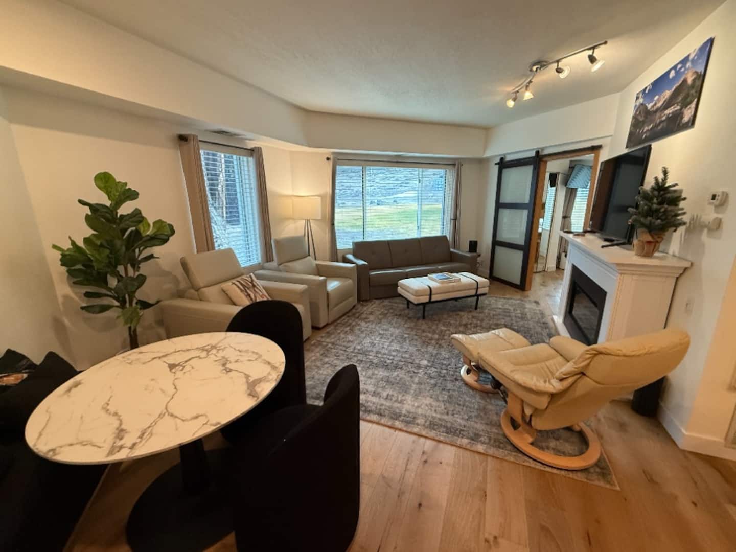 Living room with fireplace