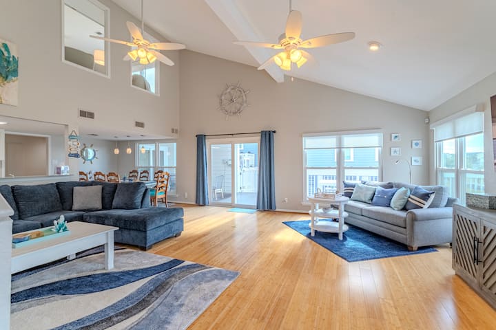 4br Home Walking Distance From Private Beach - Galveston, TX