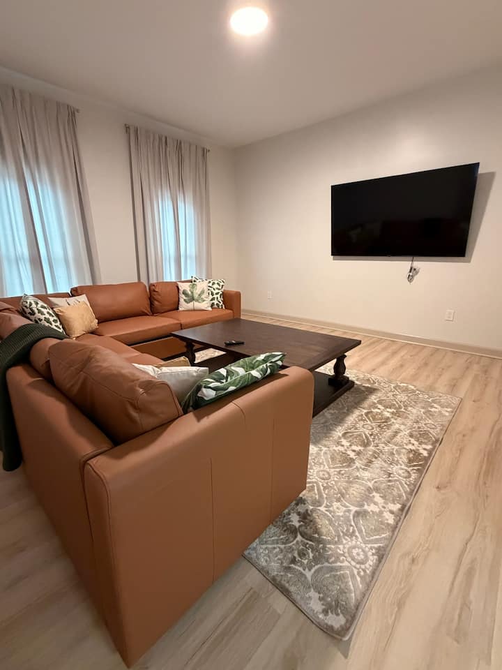 Renovated South Park Home Minutes From Everything - Dayton, OH