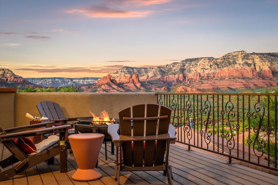 A red-rock retreat on the Airport Mesa, Sedona, Arizona, United States, photo 5 of 10
