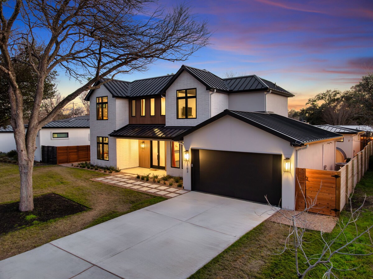 Top Airbnb: Cactus Cove - Luxe Adventures by Hello Hideout in Allandale