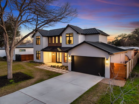 Top Airbnb: Cactus Cove - Luxe Adventures by Hello Hideout in Allandale
