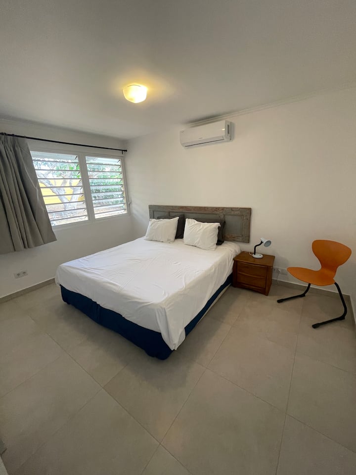 غرفة النوم 1