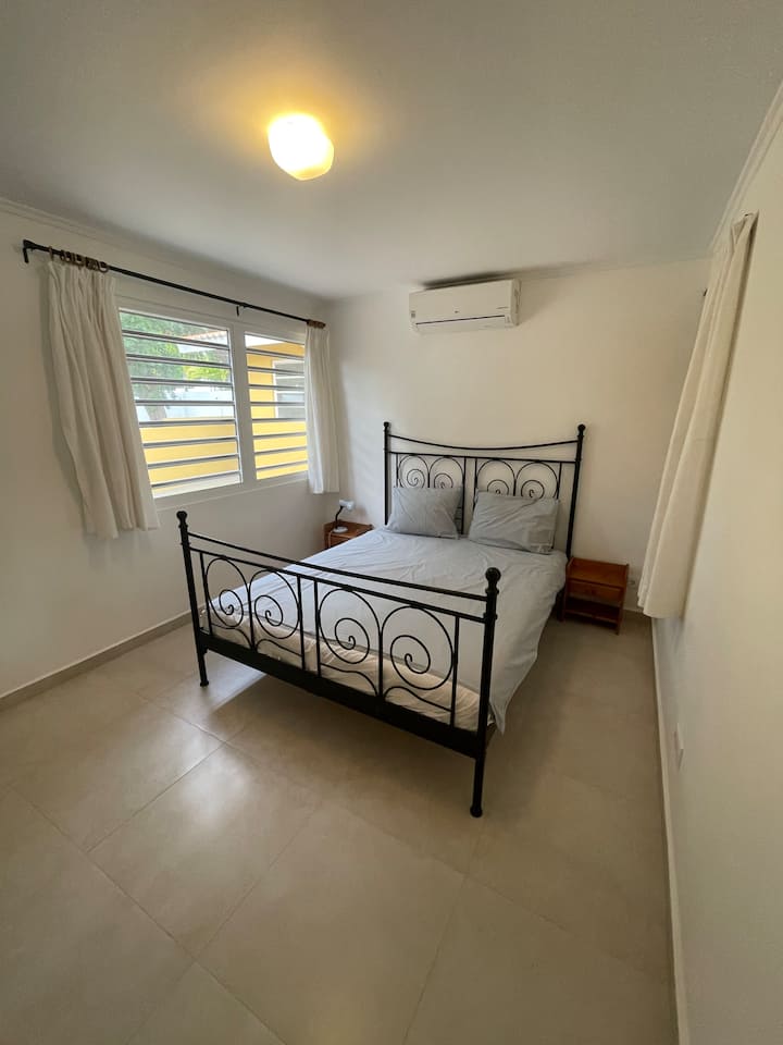 غرفة النوم 2