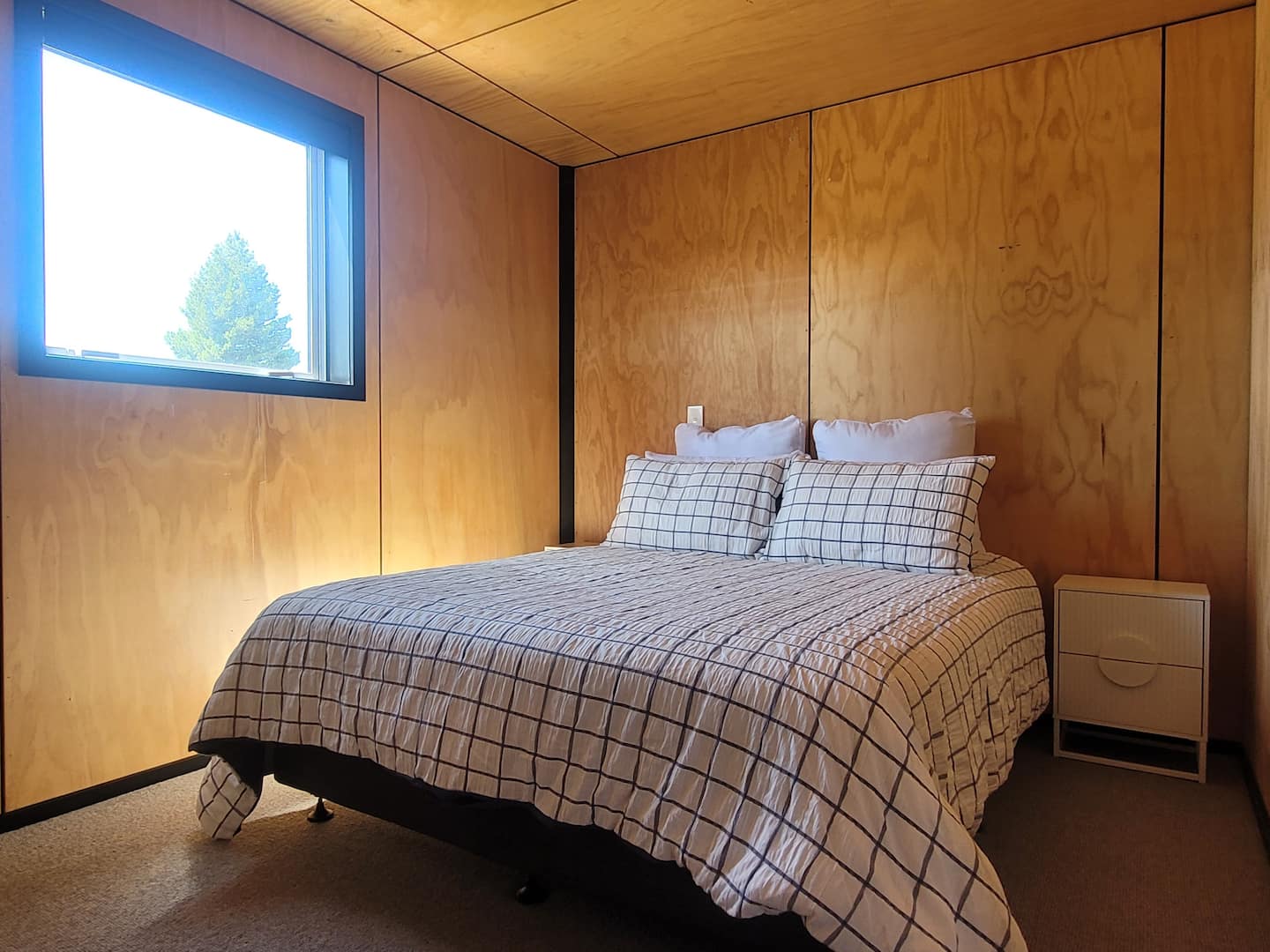 Rustic Ruataniwha Retreat 5