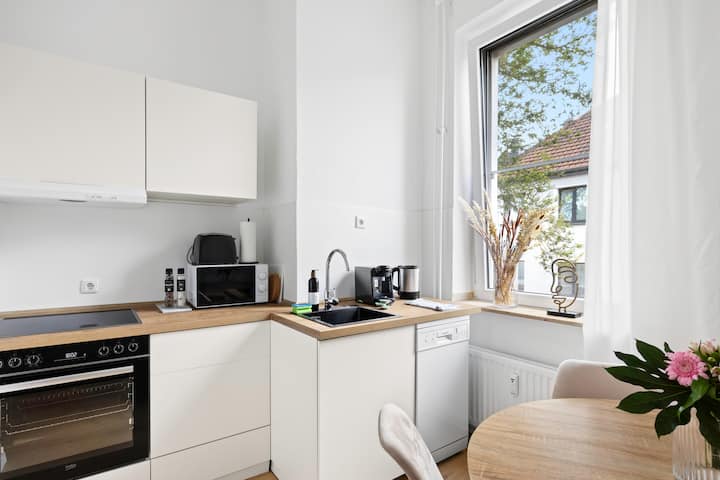 Modern 2br Apartment By Stadtwald, 10 Min To Messe - Essen