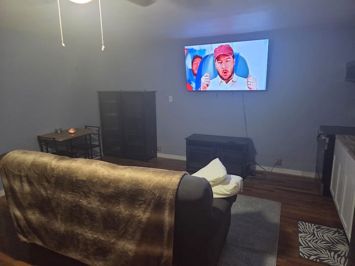 Private Loft 5 Minutes From Downtown - Fort Smith, AR