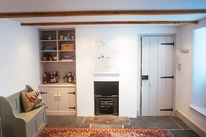 Charming 1-bed Cottage | The Old Stables, Bristol - Bristol