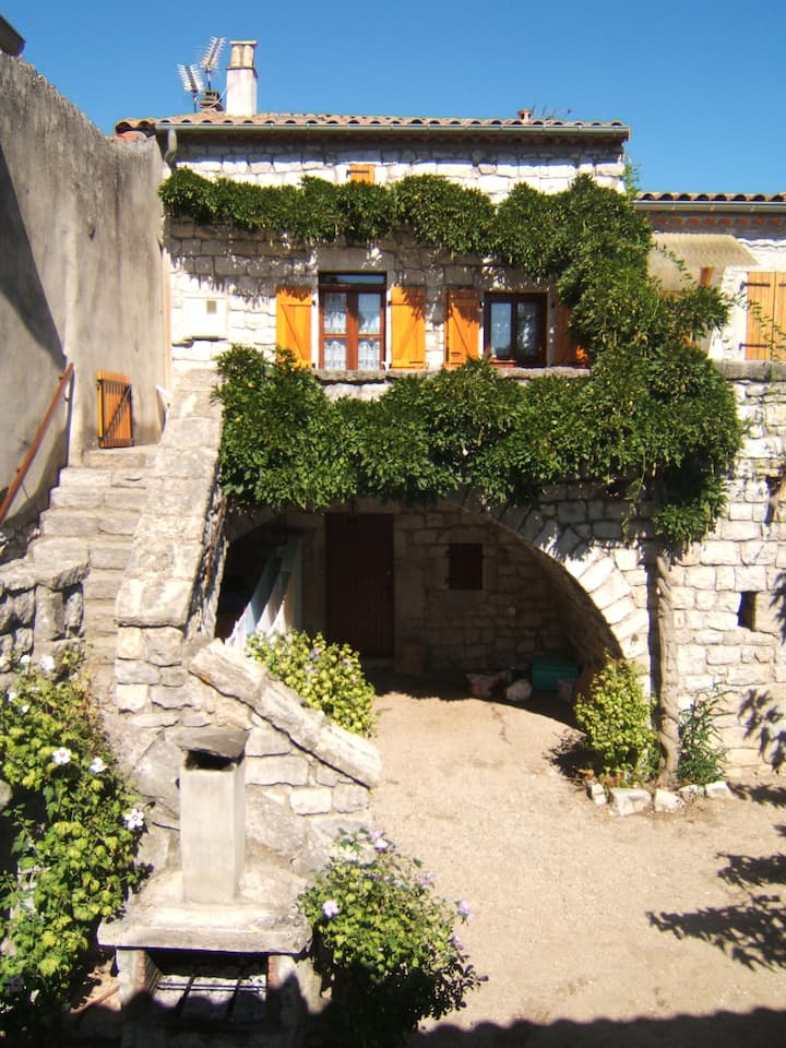Gîte "La Maison" 5 Pers - Saint-Alban-Auriolles