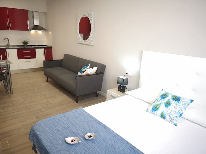 303 Apartment Connected Directly City Center - Molins de Rei