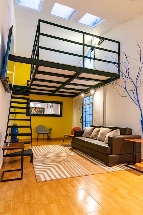 Anuncio de Airbnb popular: Stylish Urban Loft | Cozy Comfort & Quiet Setting en Suba