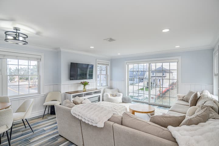 Amazing Elevated House Across From The Beach - Fairfield